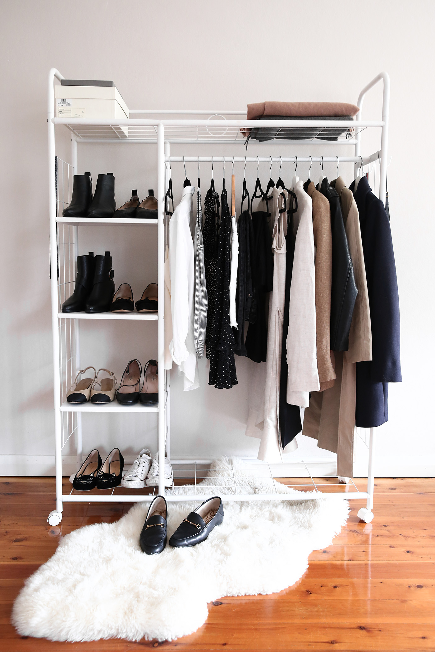 capsule wardrobe style uniform minimal closet