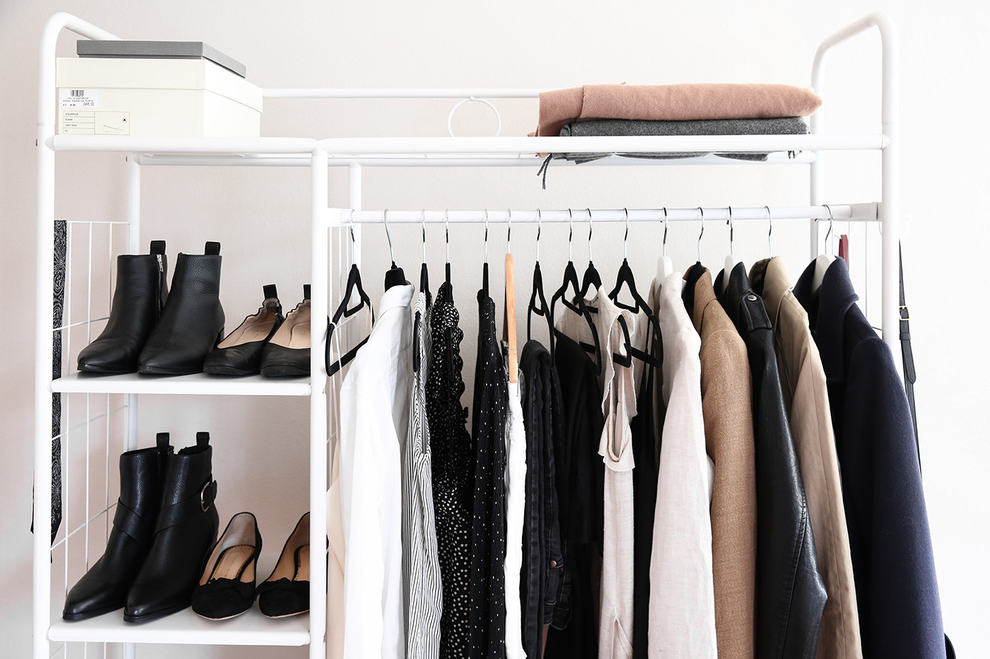 capsule wardrobe style uniform minimal closet