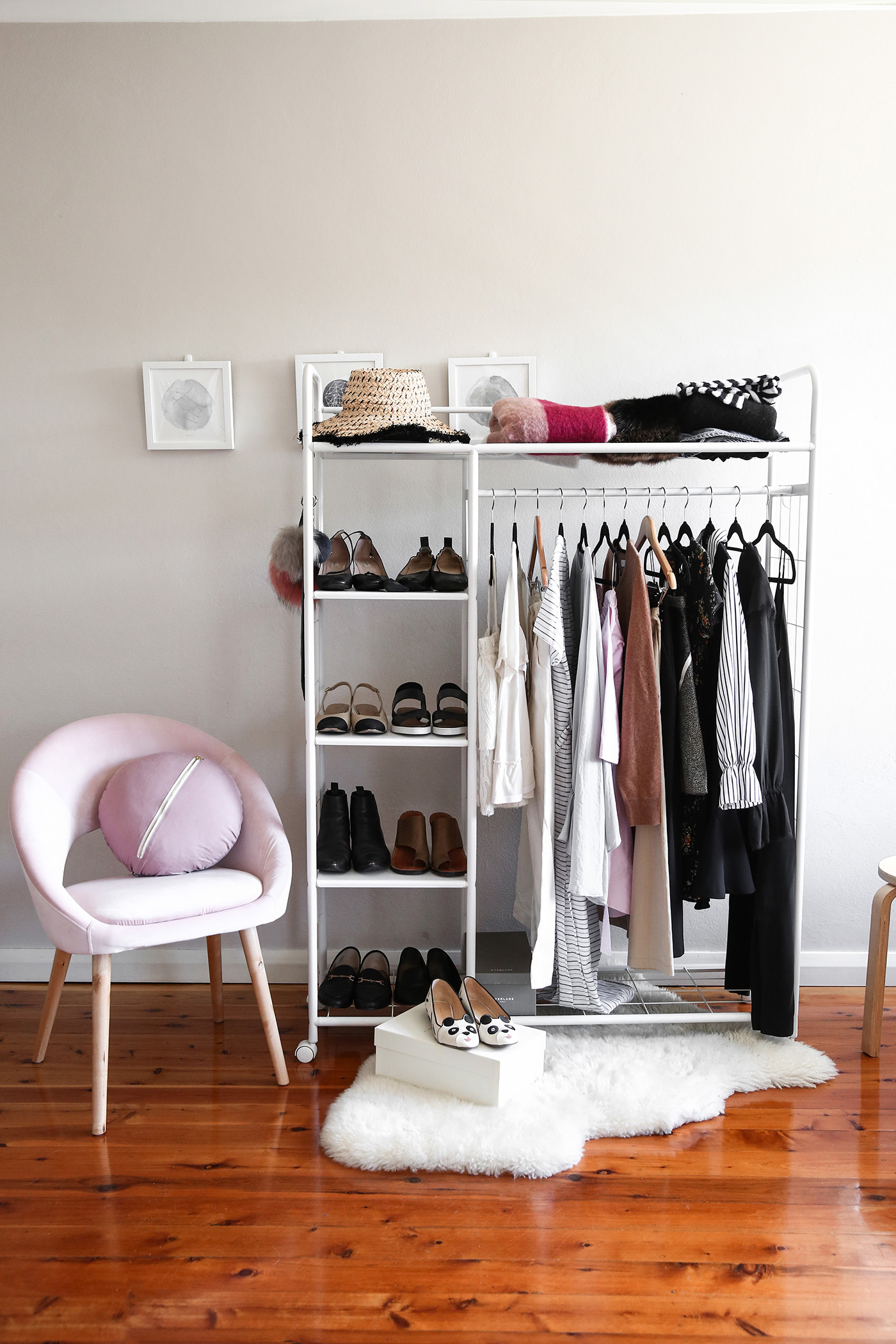 minimal wardrobe declutter