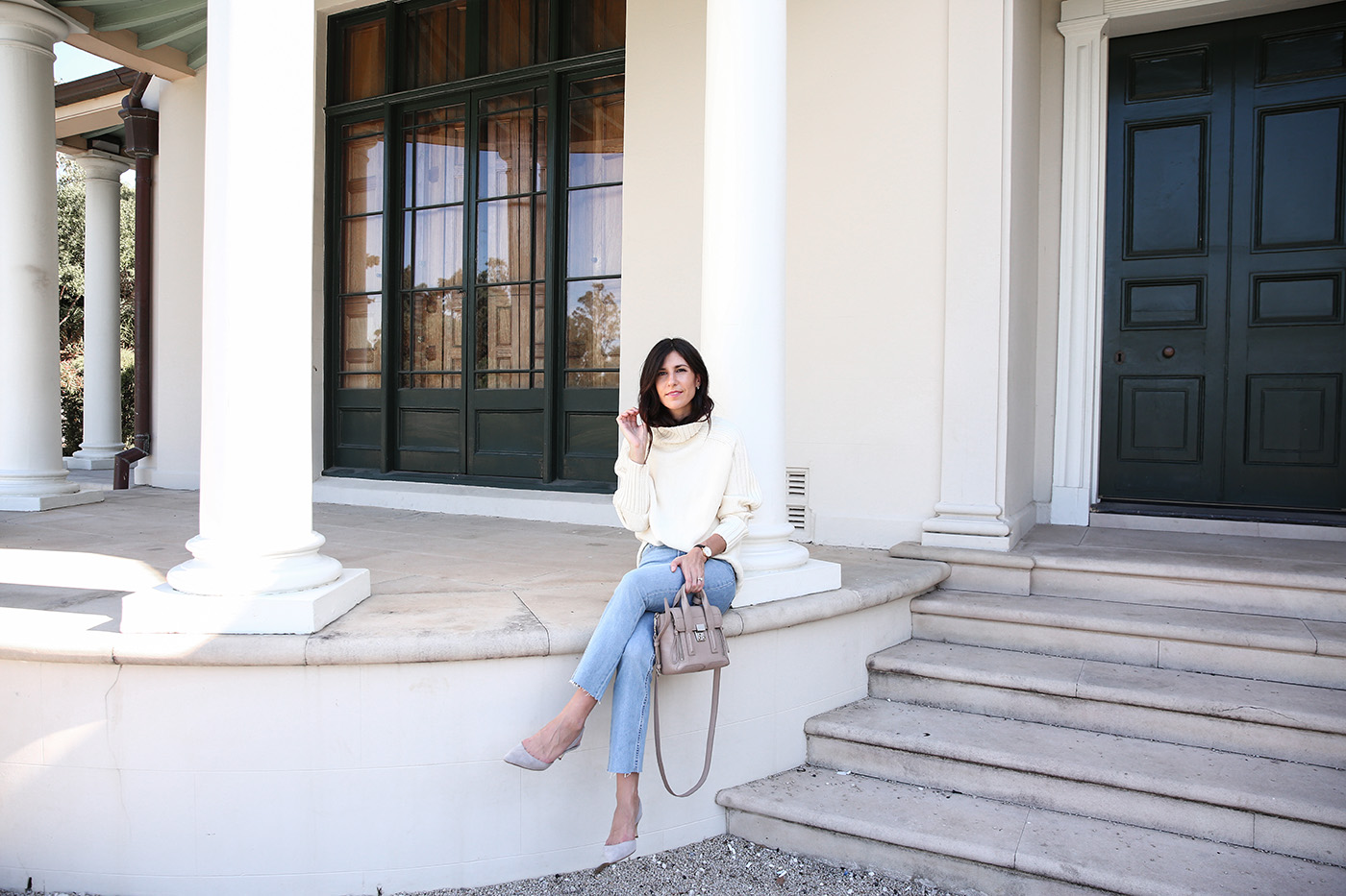 white kick crop jeans