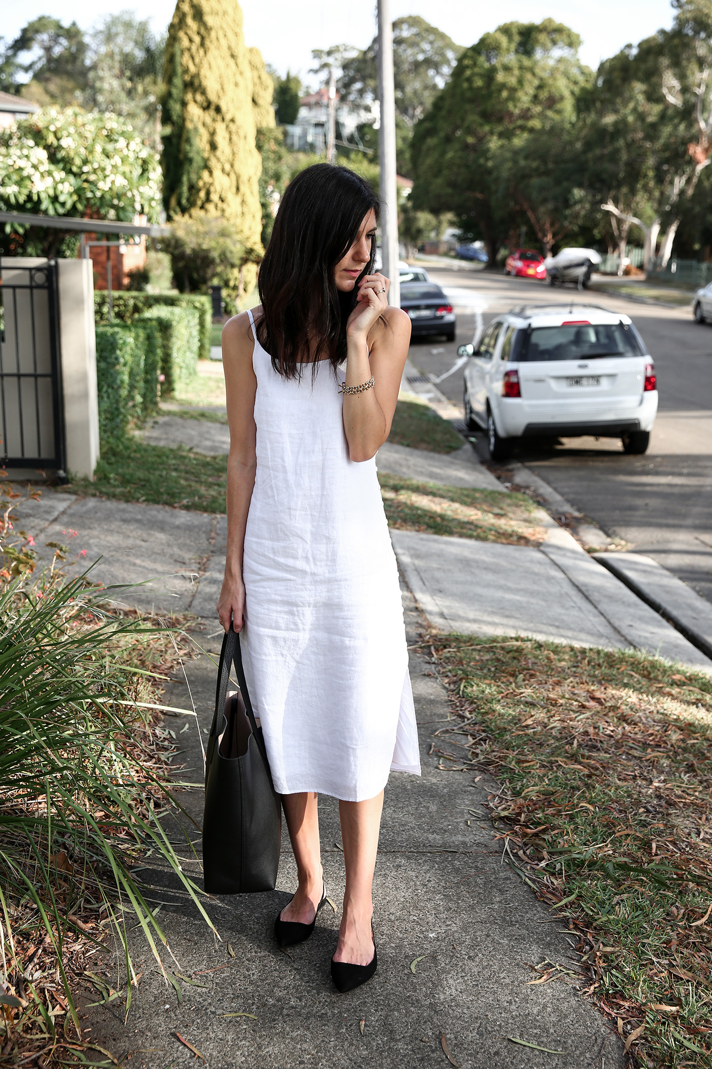 white linen dress spring summer minimal style outfit
