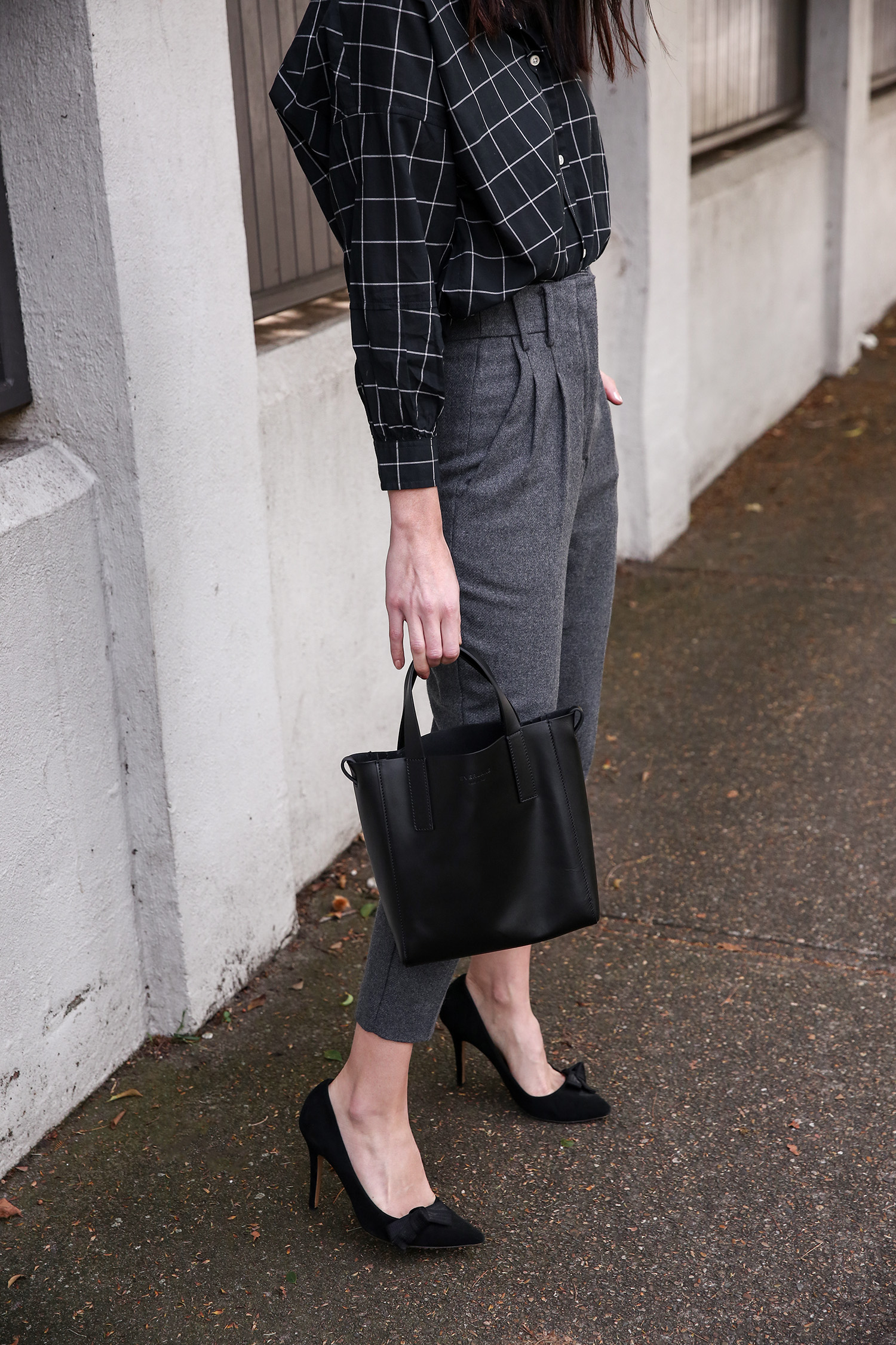 everlane black tote