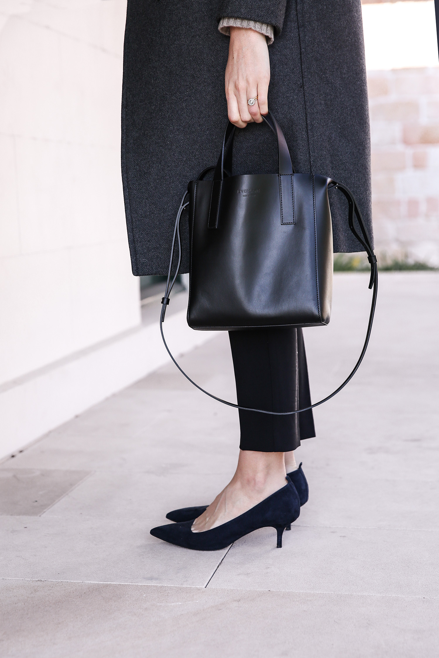 Jamie Lee of Mademoiselle wearing the Everlane editor heels in navy