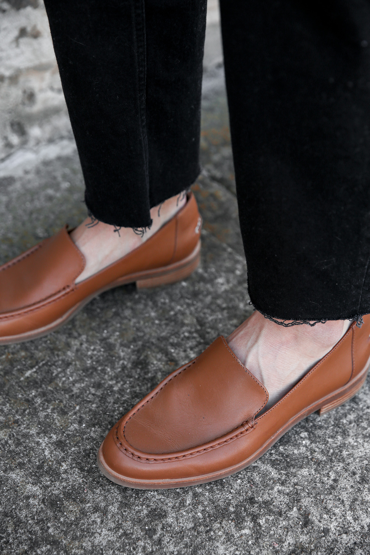 Everlane Modern Loafer Review 2.0 & How to Style Them - Mademoiselle ...