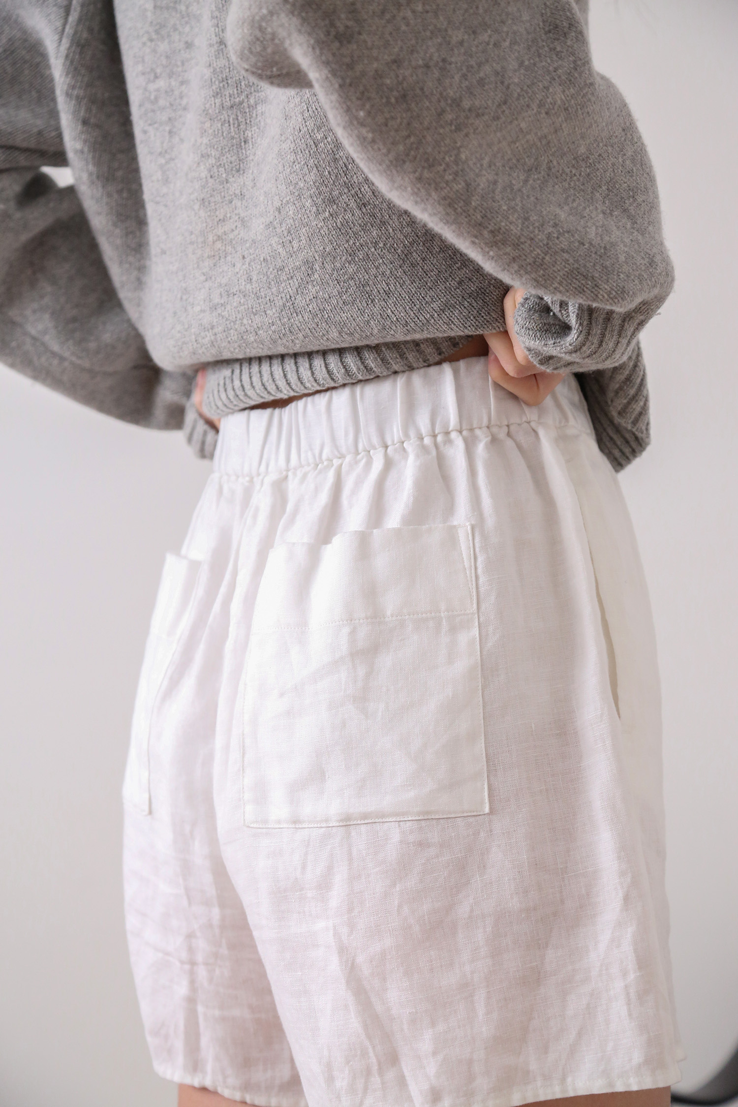 linen shorts details