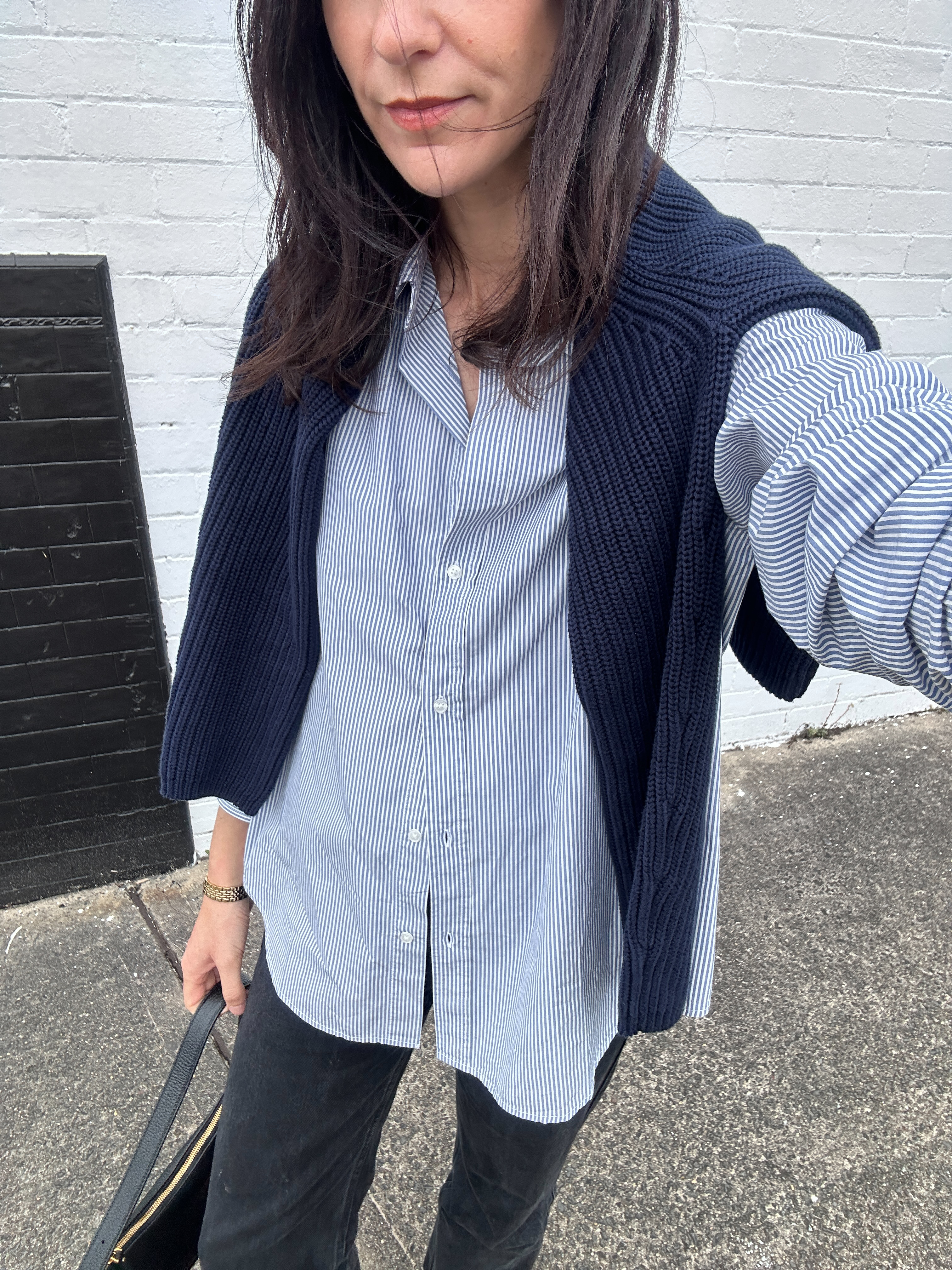 Chic casual styling with cotton poplin shirt