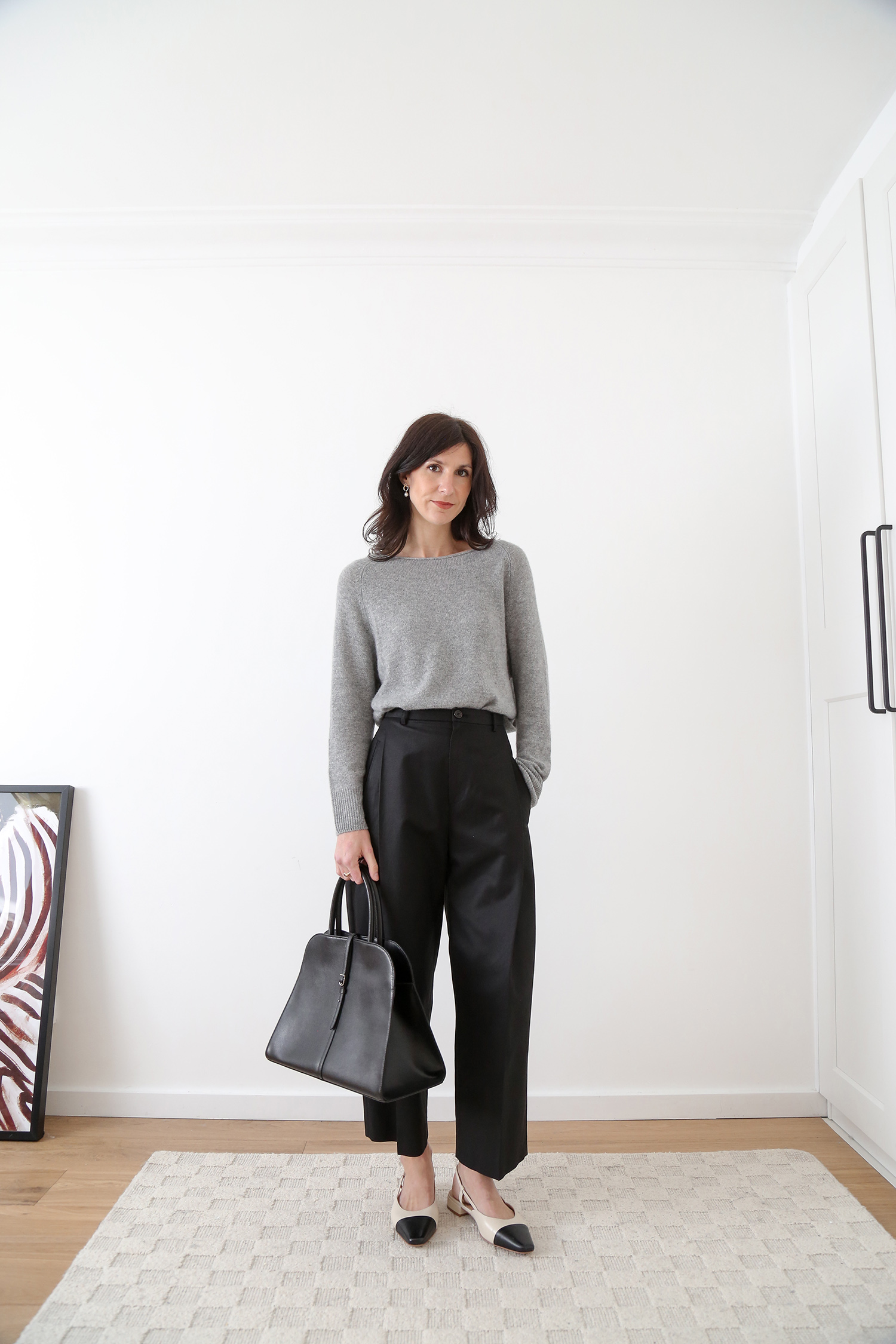 Simple workwear outfit chic and understated