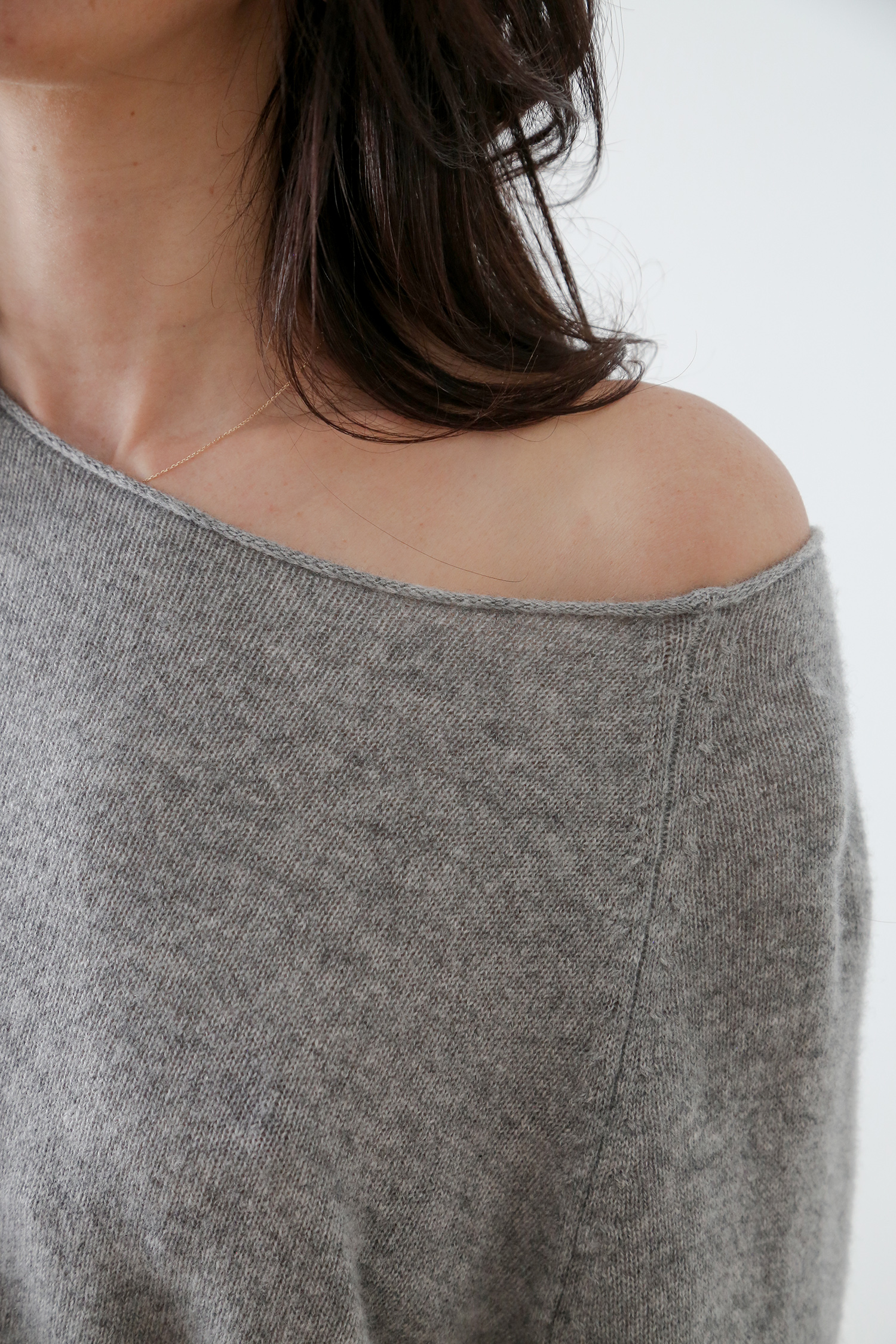 baby cashmere sweater details