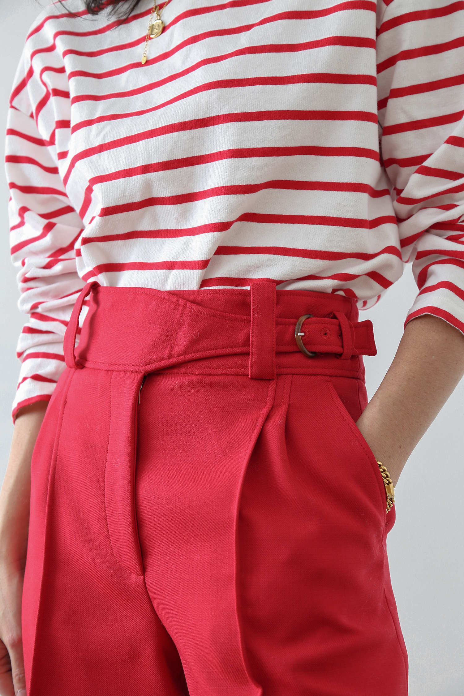 red trousers details