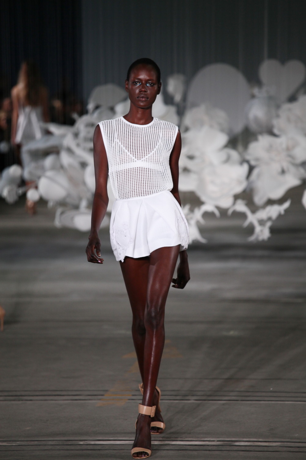 Alice Mccall In My Dreams We Were Flying Cruise 14 15 At Mbfwa Mademoiselle A Minimalist Fashion Blog