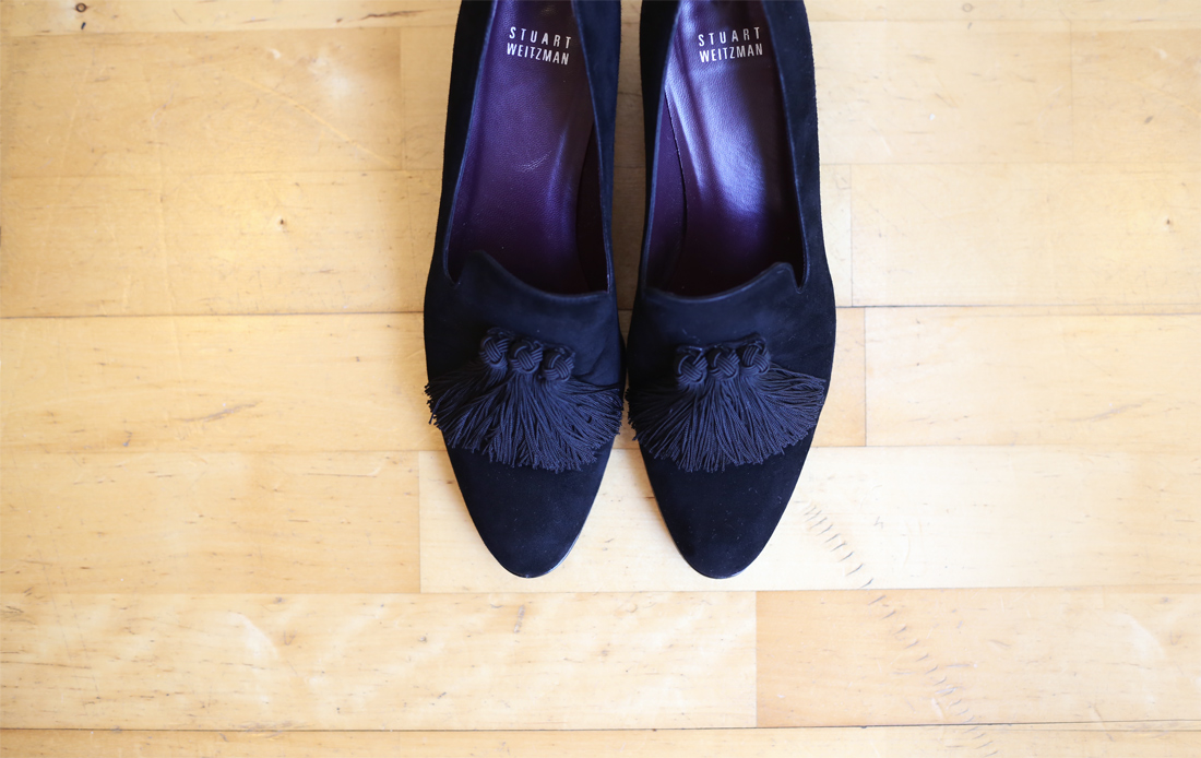 stuart weitzman black suede razmataz tasseled loafers