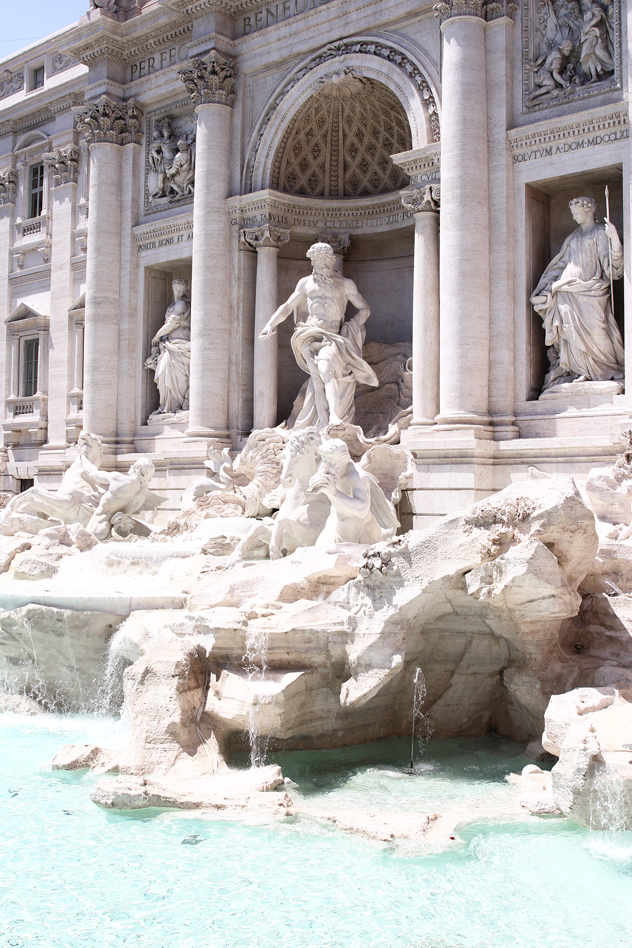 mademoiselle travels rome italy trevi fountain