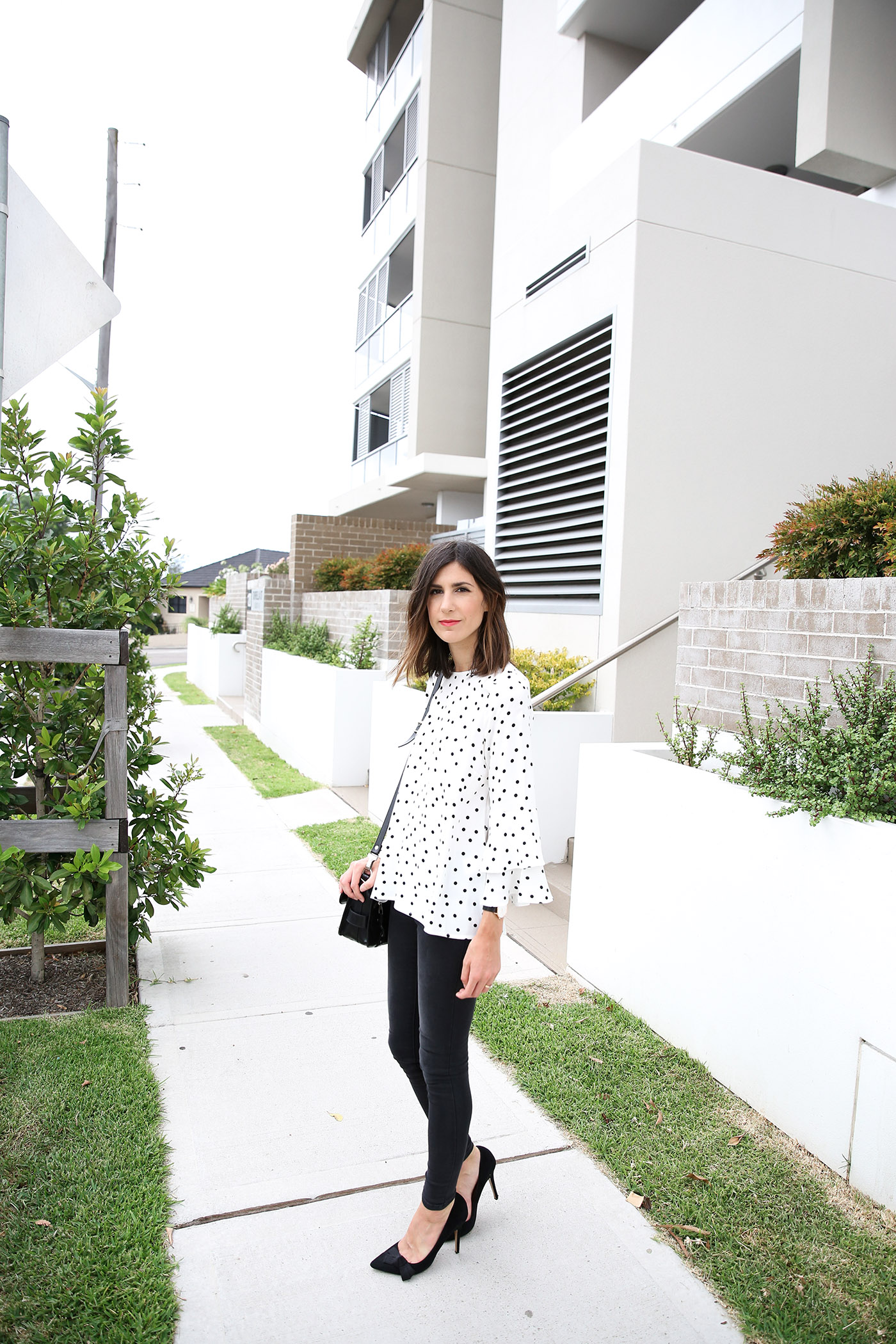 polka dot top minimal style outfit