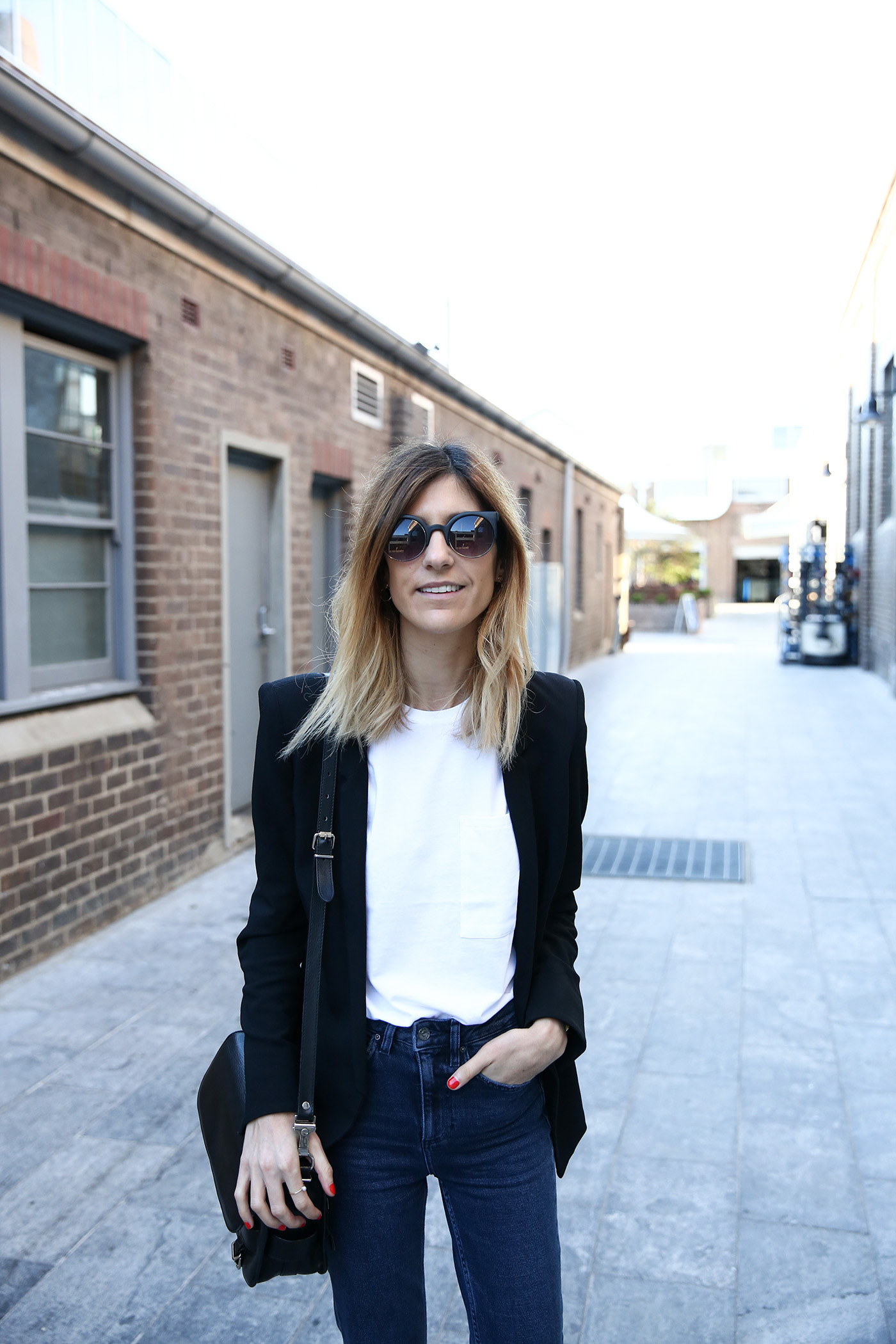 Blazer, straight leg jeans, and a simple white tee - Mademoiselle ...