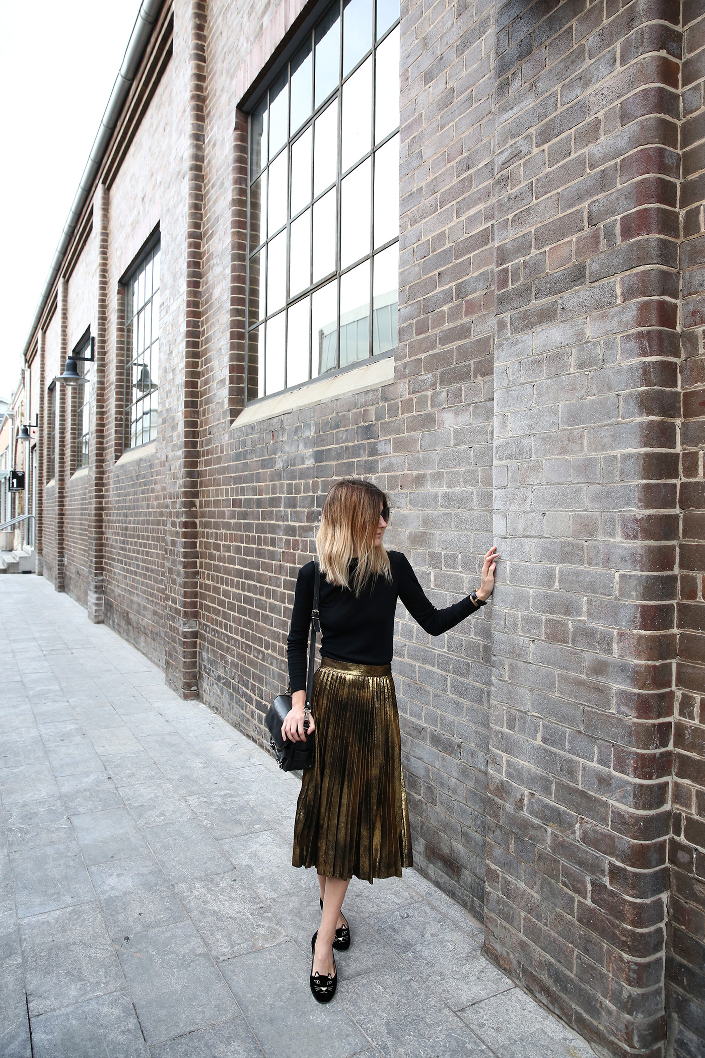 Gold pleated long store skirt